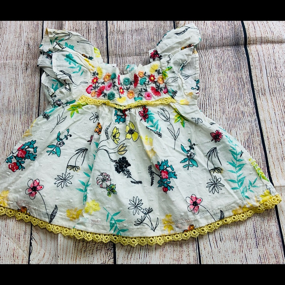 Jessica Simpson floral top